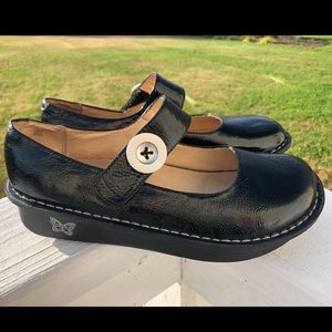 Algeria black patent 38  8   8.5 Mary Jane